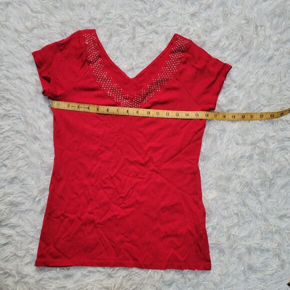 Westport 1962 Red V-Neck Top with Embellished Neckline - Size Medium - Picture 6 of 10